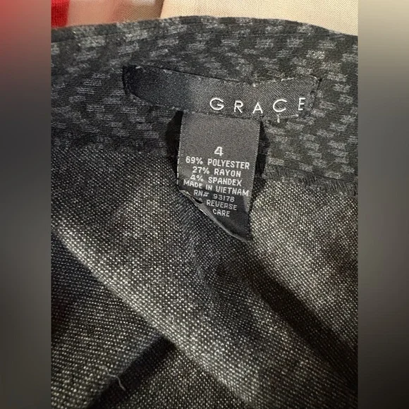 Grace Charcoal and Black Skirt✨ - Picture 3 of 5